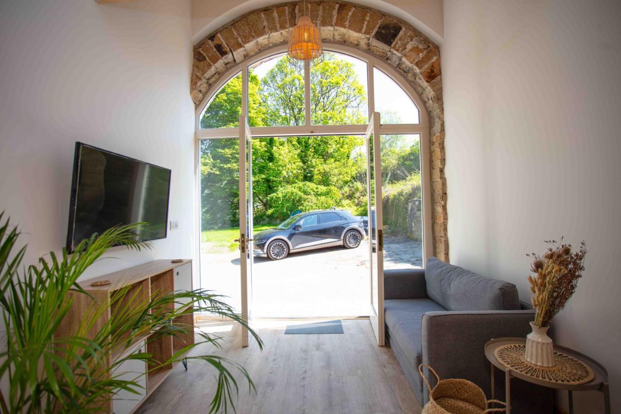 Stunning Stone Coach House Apartment Marple ภายนอก รูปภาพ
